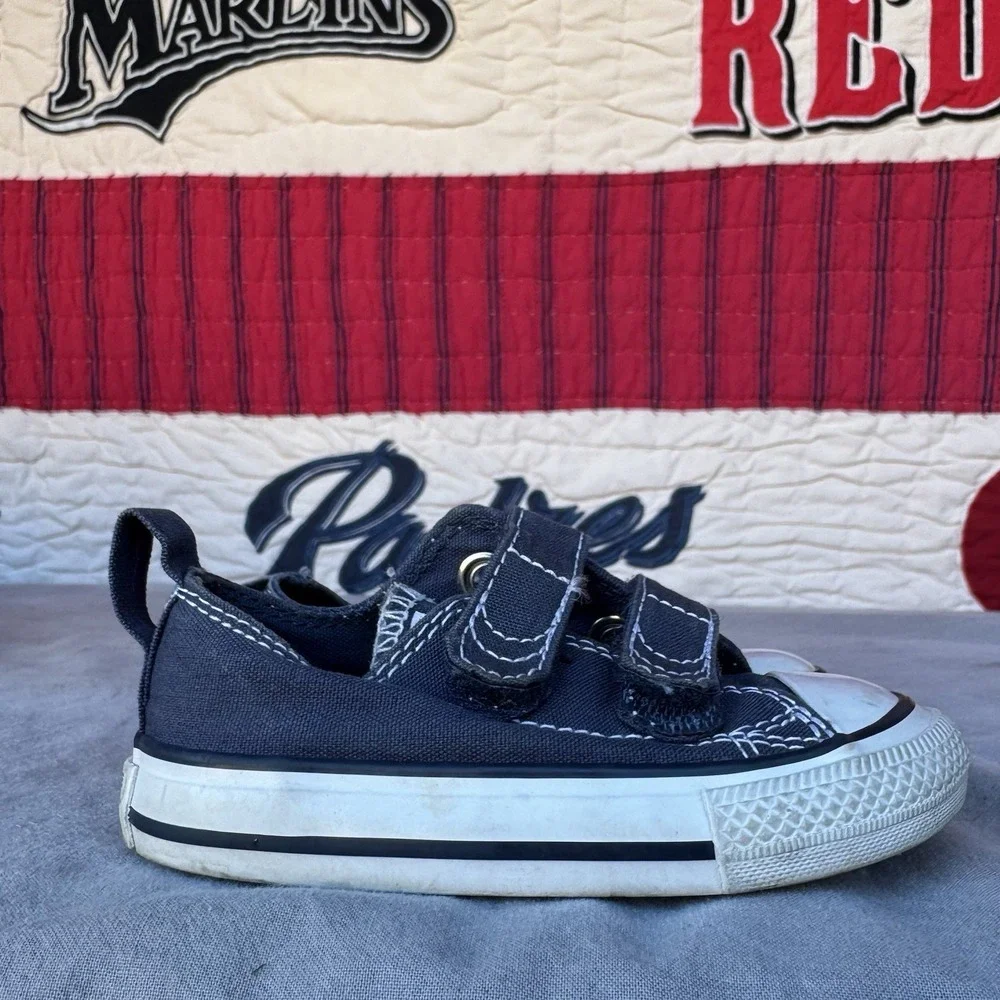 Size 6c - Baby Infant Black Unisex Converse All Star Low Top Velrco Canvas Shoes